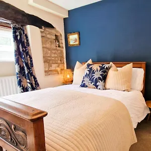  Holiday home The Old Wash Kitchen - Charming Character In Holmfirth, Yorkshire